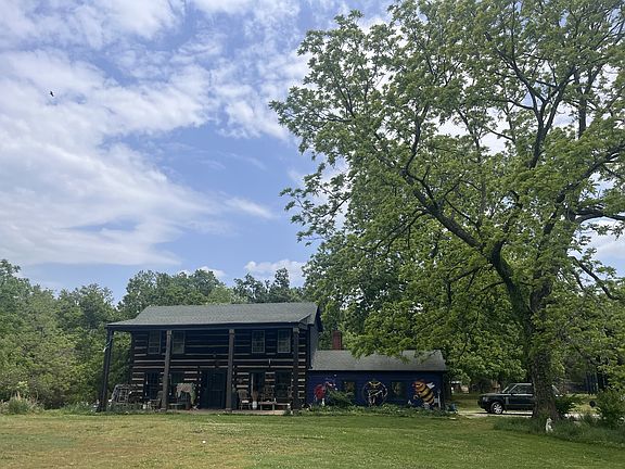 3rd image of 7139 Kingston Rd