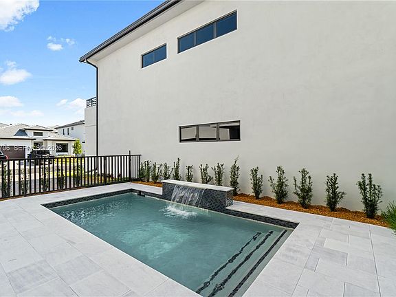 4th image of 8091 NW 48th Ter