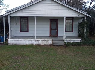 78 Center St, Nahunta, GA 31553