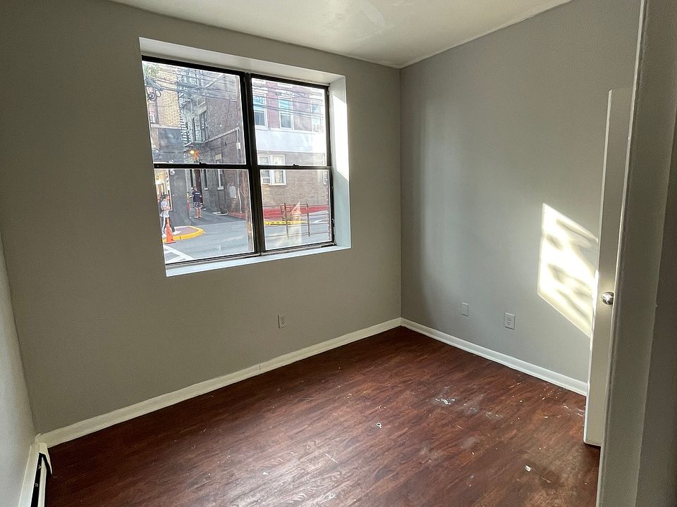 2nd image of 1206 Bergenline Ave APT 1