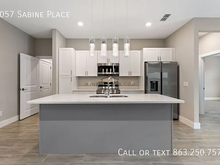 1057 Sabine Pl — Photo 15