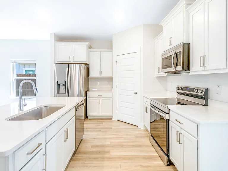 5320 Cornwall Dr — Photo 14