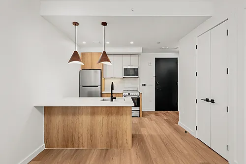 261 Grand Concourse #1709 Photo 1