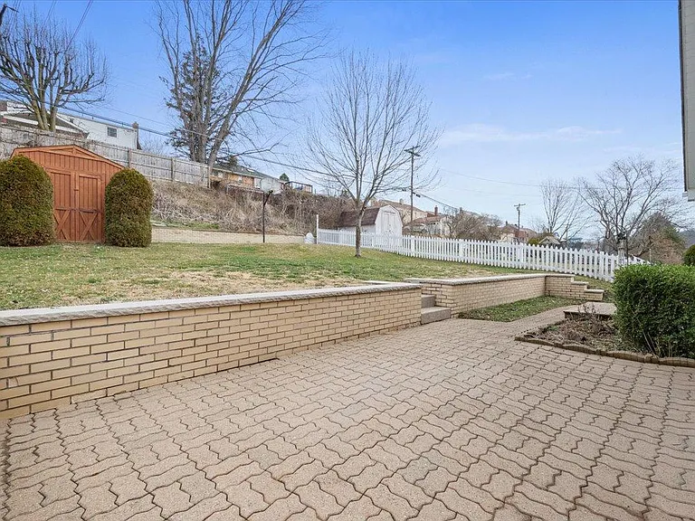 Connor Rd — Photo 19