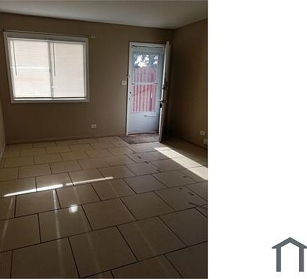 4th image of 1733 Queensbury Cir