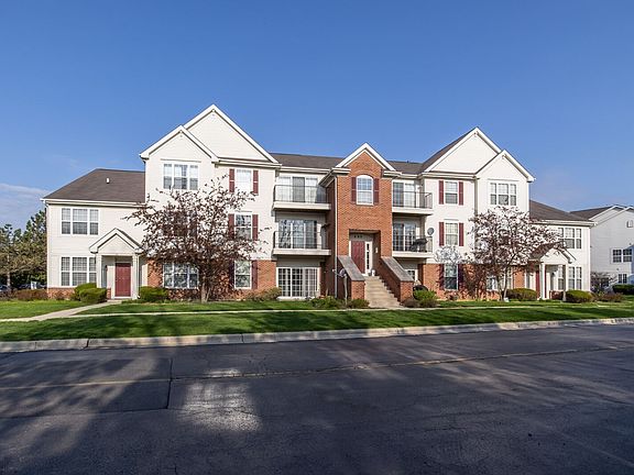 2nd image of 680 Mill Cir Unit 203