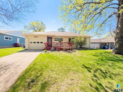 2205 E Allen Dr, Sioux Falls, SD, 57103
