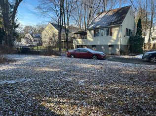 75 Bingham Ave, Dedham, MA 02026