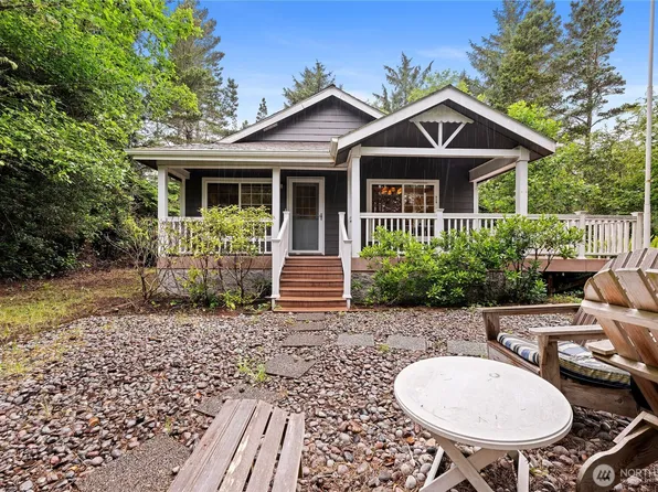 27807 O Street, Ocean Park, WA 98640