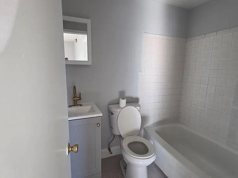 20 W 22nd St #15 — Photo 3