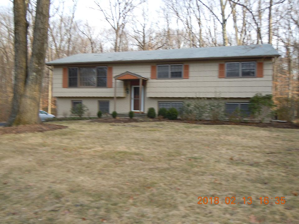 1st image of 6 Findlay Ct