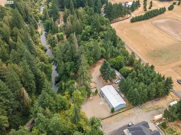 15754 S Hattan Rd, Oregon City, OR 97045