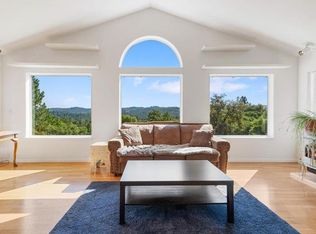 19100 W Ridge Dr, Penn Valley, CA 95946