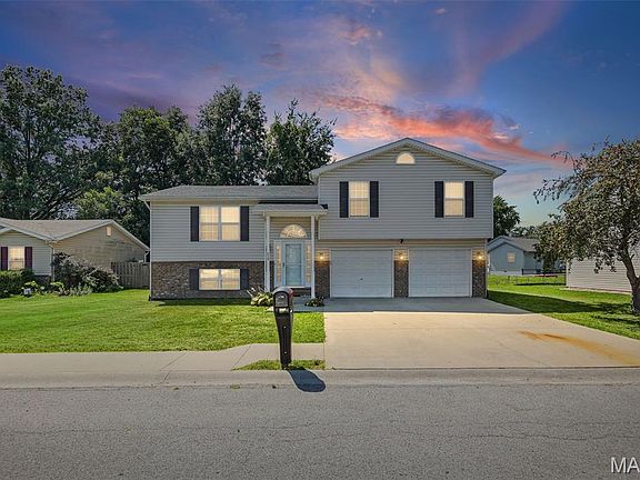 2nd image of 429 Miranda Dr