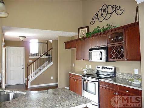 3rd image of 1306 Mulberry Ct
