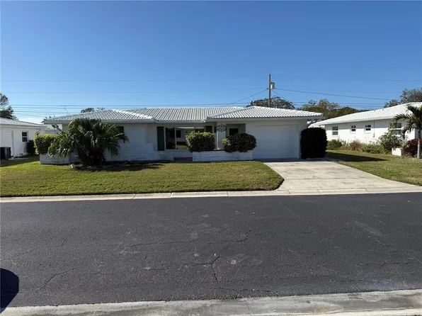 14132 89th Ave, Seminole, FL 33776