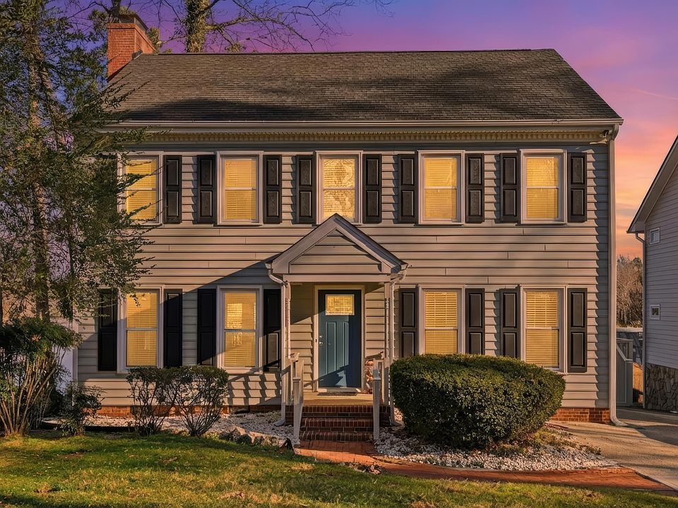 1st image of 220 Kingsmill Rd