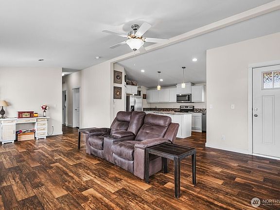 4th image of 120 L Street SE