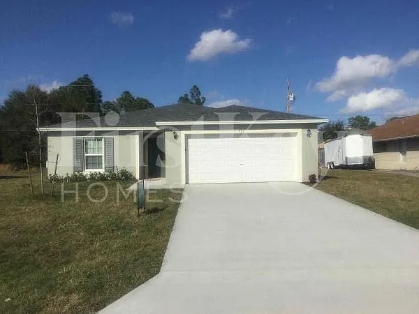991 SW Dubois Ave — Photo 4