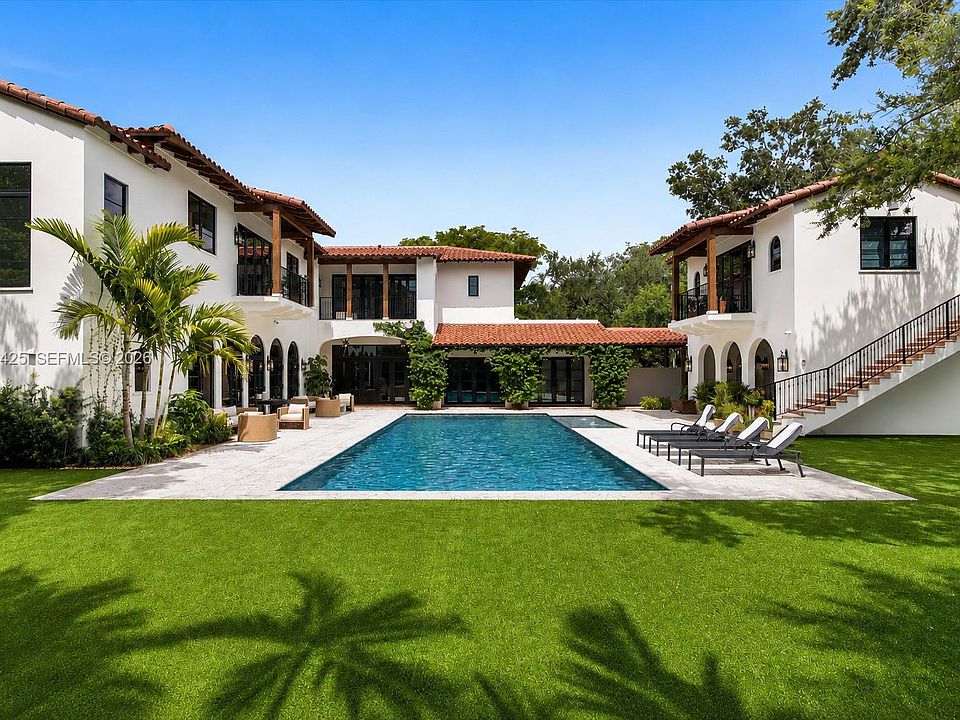1st image of 545 San Antonio Ave