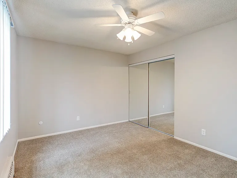 Edgerton Highlands Apartments — Photo 17