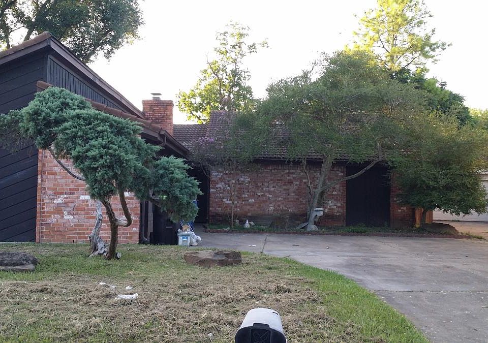 1st image of 6126 Gallant Forest Dr