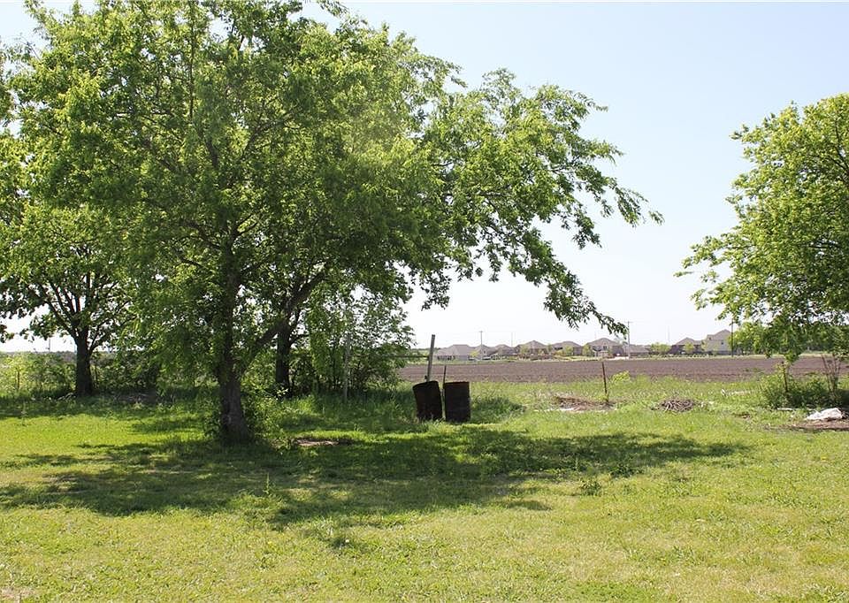 1st image of 2036 Dove Creek Cir