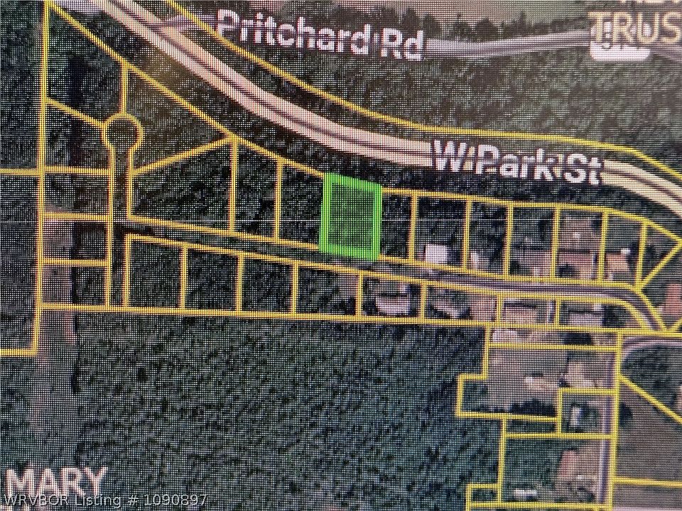 1st image of 8 Ponderosa Ln