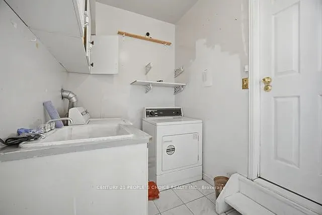 5723 Riverside Pl #BASEMENT — Photo 23