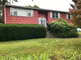 4 Greenwood Rd, Sharon, MA 02067