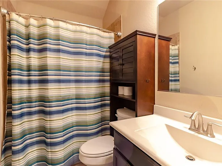 809 Park Place Ln — Photo 24