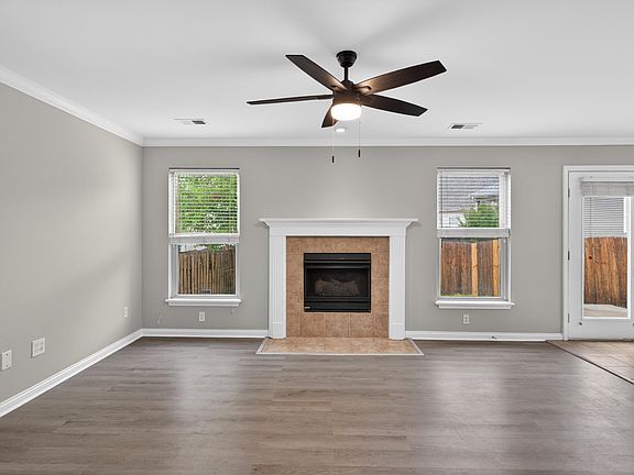 4th image of 3008 Adwalton Rd