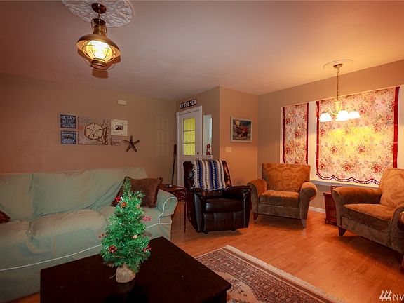 2nd image of 362 Lake Bay Loop SE