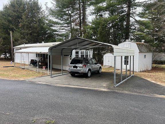 2nd image of 4 Fox Run Ln