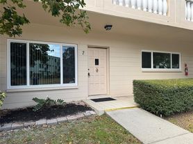 2170 Americus Blvd S, Clearwater, FL