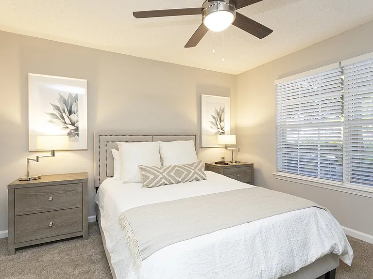 Crestmont at Thornblade Apartments — Photo 6