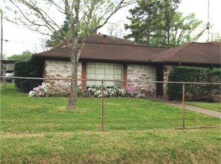 2718 Woodgate St, Houston, TX 77039