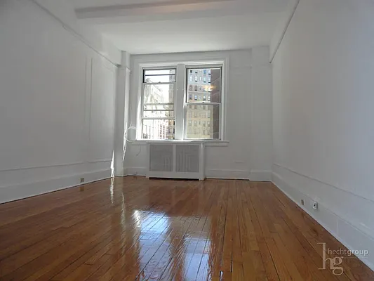 Rented by Hecht Group | media 4