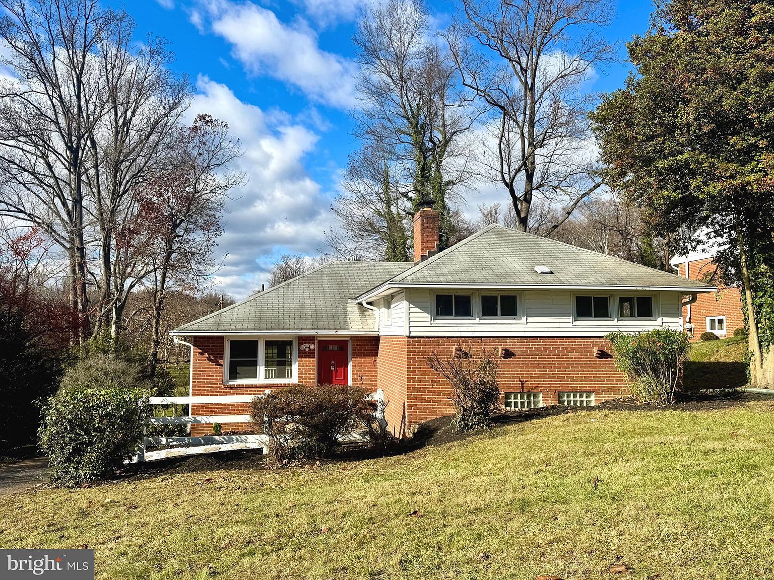 1204 Saint Andrews Way