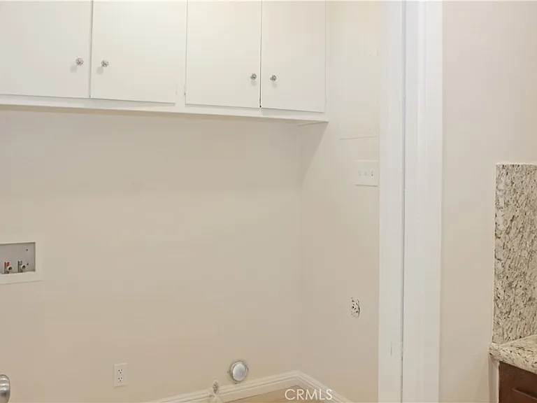 2513 Birch St — Photo 24
