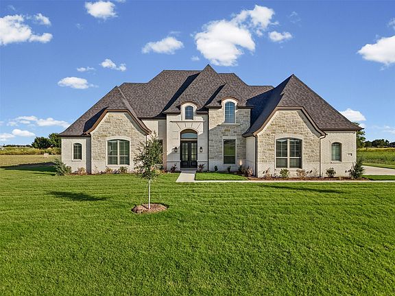 2nd image of 157 Lila Lake Dr