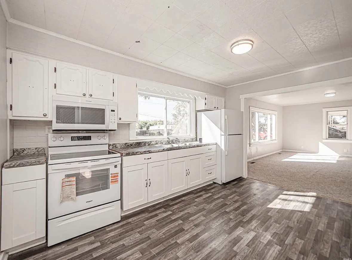 2 bed, 1854 sqft, $1,200 — Photo 1
