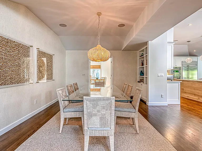 34 Elizabeth Ln — Photo 8