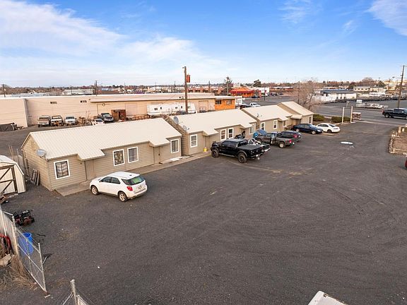 2nd image of 1110 W Broadway Ave APT 2