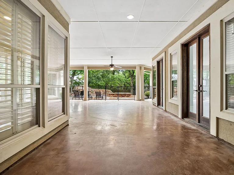 2101 Miracle Point Dr — Photo 28