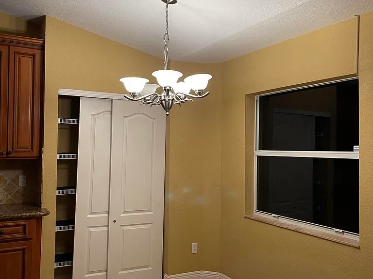 1273 SW Granville Ave — Photo 8