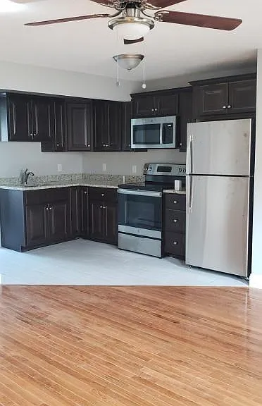 212 Robeson St — Photo 5