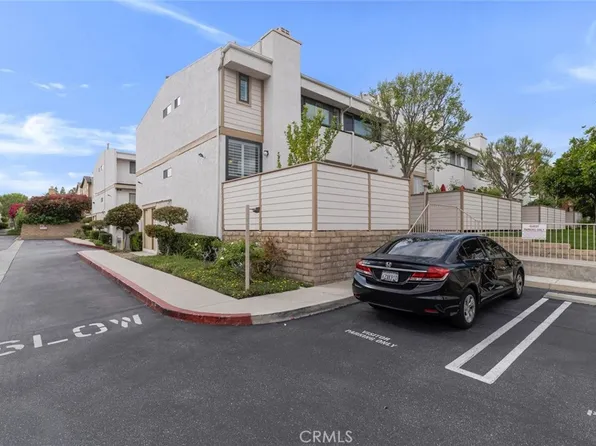 10231 Independence Ave, Chatsworth, CA 91311