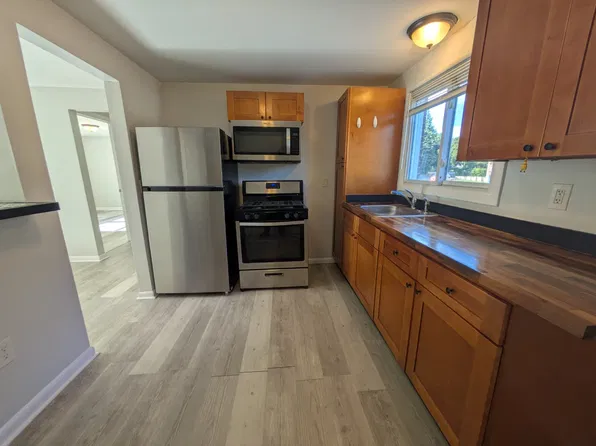 277 Park Rd, Hamden, CT