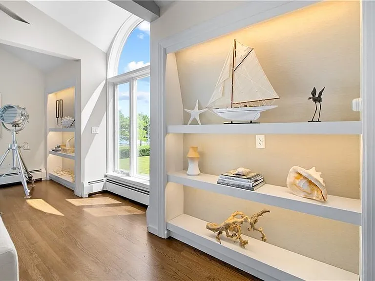 1 Harbor View Dr — Photo 23